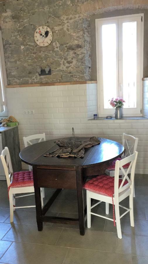 Вилла Torre De Codinac Sant Pere de Torello Экстерьер фото