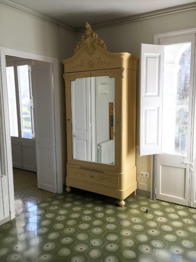 Вилла Torre De Codinac Sant Pere de Torello Экстерьер фото